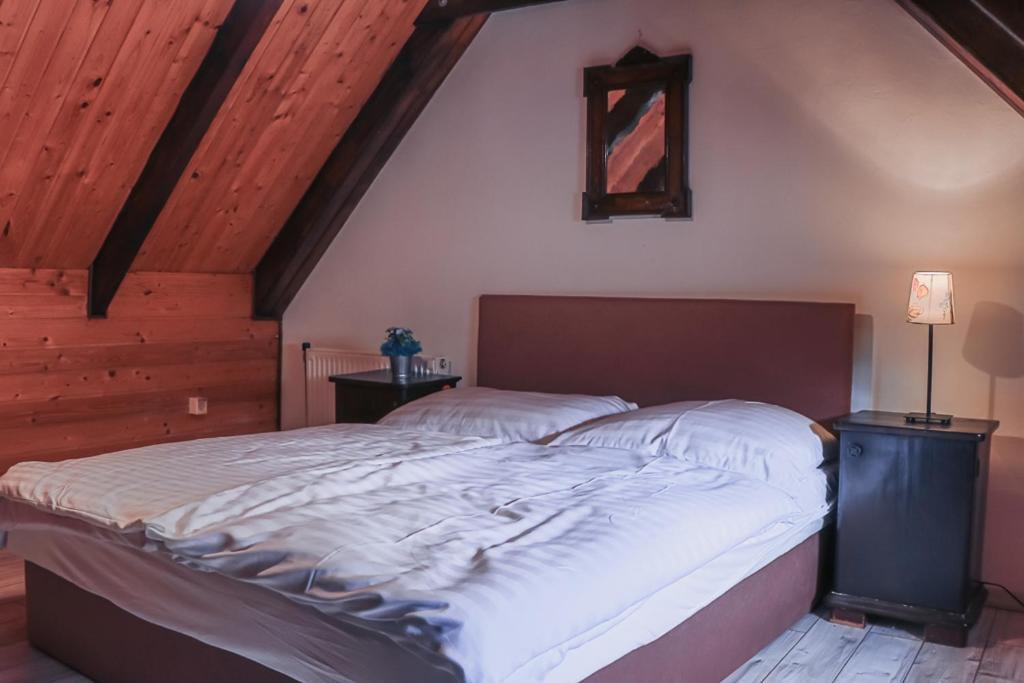 Bohem Birtok Es Csarda Hotel Zamárdi Eksteriør billede